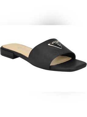 GUESS Women's Tamsea Flat Slip-on Sandals w/Metal Triangle Logo~Black 7.5M~NEW